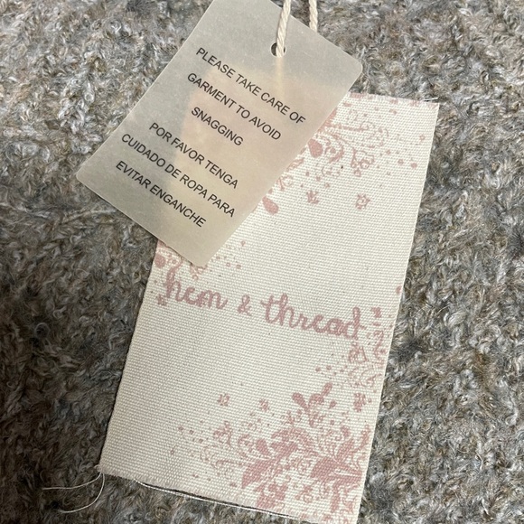 Hem and Thread Gray Textured Knit Sweater Vest NWT - Picture 8 of 11